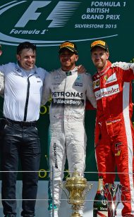 Rosberg mówi, że walczy z Hamiltonem, a nie z Vettelem