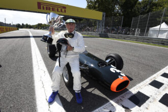 스튜어트: 페텔, F1에서 '전성기를 지났다'