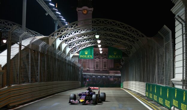 Verstappen thought of father as he defied team orders 1 Max Verstappen, Toro Rosso STR10 Renault at Singapore