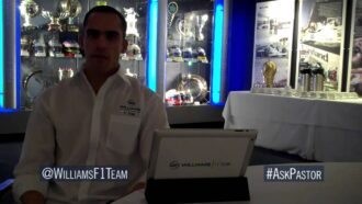 Pastor Maldonado previews the Australian GP by answering Twitter questions (SPANISH)