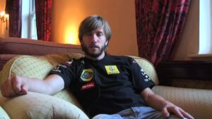 British GP 2011 - Nick Heidfeld video diary