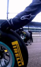 How to make a Pitstop during F1 in 2011