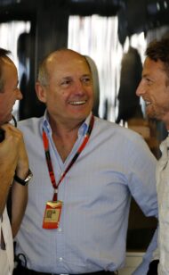 Axed Dennis condamne la décision McLaren