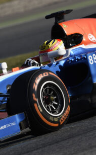 Manor membalas laporan keruntuhan tim