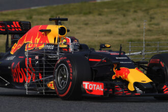 Red Bull to test F1 cockpit canopy in April