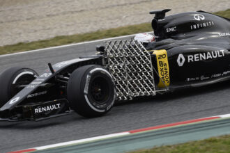 Magnussen happier at Renault than at McLaren