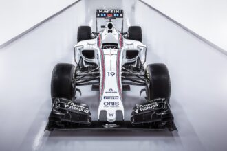 Williams FW38 front view