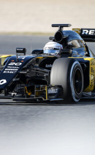 Renault to unveil all-yellow livery