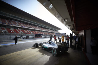 Hamilton slams moves to make F1 cars heavier