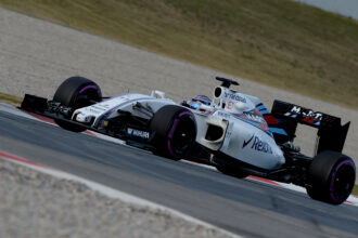 Valterri Bottas driving the Williams FW38
