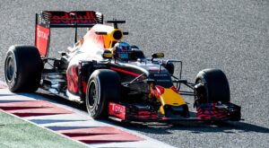 Daniel Ricciardo - Red Bull RB12