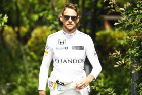 Former F1 drivers to get paddock passes