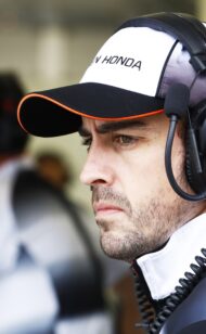 'Melhor piloto' Alonso retoma treinamento