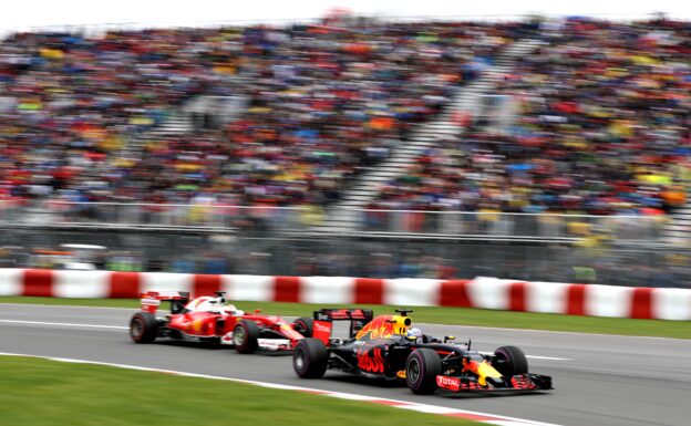 Horner: New engine 'another world' for Red Bull 1 Daniel Ricciardo in his Red Bull RB12 leads Sebastian Vettel in his Ferrari SF16-H at Canada