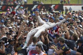 Hamilton warns Liberty against Silverstone axe