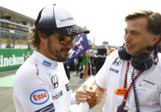 Fernando Alonso di grid bersama COO Jost Capito. Italia GP F1/2016.