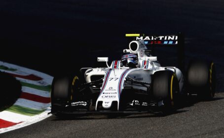 Maldonado set for sports car seat