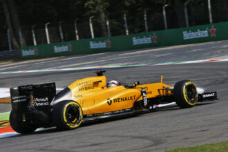Kevin Magnussen (DEN) Renault Sport F1 Team RS16. Italian Grand Prix 2016.