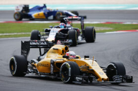 Renault RS16 F1 car launch pictures