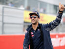 Daniel Ricciardo on the drivers parade before the Formula One Grand Prix of Japan 2016