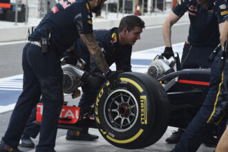 'Unwell' Hamilton quits Abu Dhabi tyre test