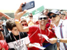 Interlagos, Sao Paulo, Brazil. Felipe Massa, Williams Martini Racing, with a fan. 2016