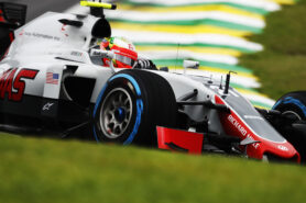 Esteban Gutierrez-on-track-during-fp3-at-brazilian GP F1/2016