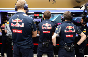 The Red Bull Racing team in the garage during qualifying for the Abu Dhabi Formula One Grand Prix at Yas Marina Circuit 2016
