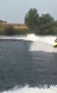 Max Verstappen en una moto de agua en Maasplassen, Países Bajos, 12 / 08 / 2015