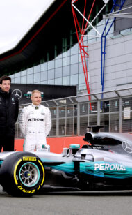 Wolff hints Mercedes 'foursome' staying together