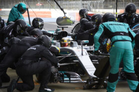 Mercedes-AMG Petronas Motorsport, Lewis Hamilton in the pit