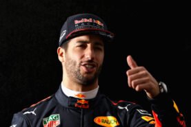 Ricciardo wants Renault update sooner
