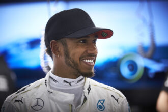 Rosberg: Hamilton has 'whole team' behind him now
