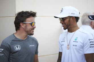 Hamilton admits Alonso pairing 'toxic'