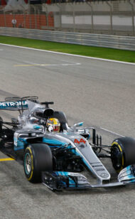 F1 Przewodnik po zakładach bukmacherskich na rok 2017: coś więcej niż wyścig dwóch samochodów