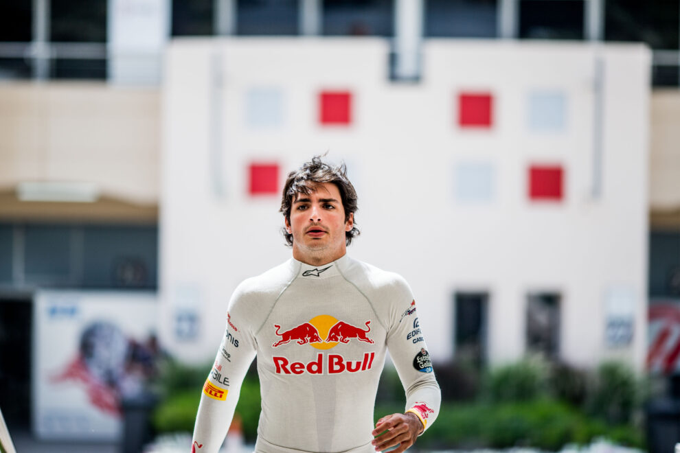 Wolff: Red Bull 'in control' of Sainz