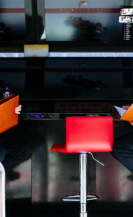 Ferrari not ready to talk 2018 contracts