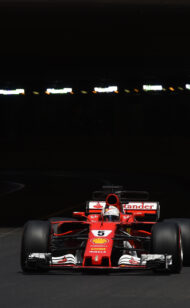 Vettel plays down Ferrari contract talk