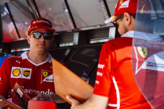 Sebastian Vettel e Kimi Raikkonen Ferrari Baku Azerbaijão F1 / 2017