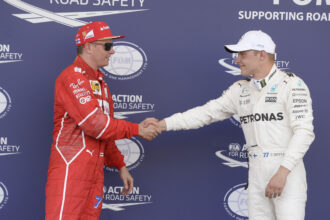 Kimi Raikkonen Ferrari et Valtteri Bottas Mercedes GP AZERBAÏDJAN F1/2017