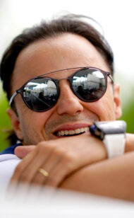 Massa thinks Mercedes could win again
