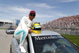 Hamilton plays down F1 quit quote