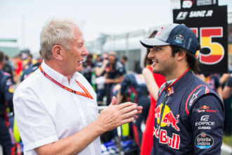 Marko: Sainz Eyeing Η προσοδοφόρα προσφορά της Audi τελείωσε Red Bull