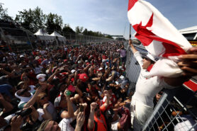 Circuit Gilles Villeneuve, Montreal, Canada. Sunday 11 June 2017. Lance Stroll, Williams Martini Racing, celebrates with fans after securing his first points in F1.