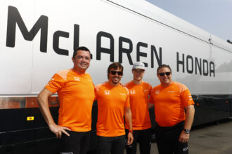 Alonso to decide future after Honda talks