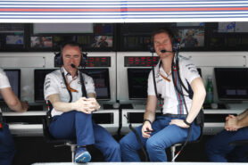 Sepang International Circuit, Sepang, Malaysia. Friday 29 September 2017. Paddy Lowe, Chief Technical Officer, Williams Martini Racing Formula 1, and Rob Smedley, Head of Vehicle Performance, Williams Martini Racing, on the pit wall.