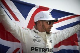 Verstappen: Hamilton can afford to take skydiving risks