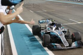 Valtteri Bottas wns the Abu Dhabi GP with the Mercedes W08 (2017)