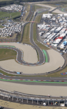 Whiting dari F1 memberi acungan jempol untuk lintasan Assen