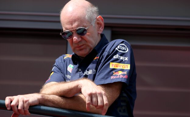 Newey scoffs at Renault switch rumours 1 Newey scoffs at Renault switch rumours